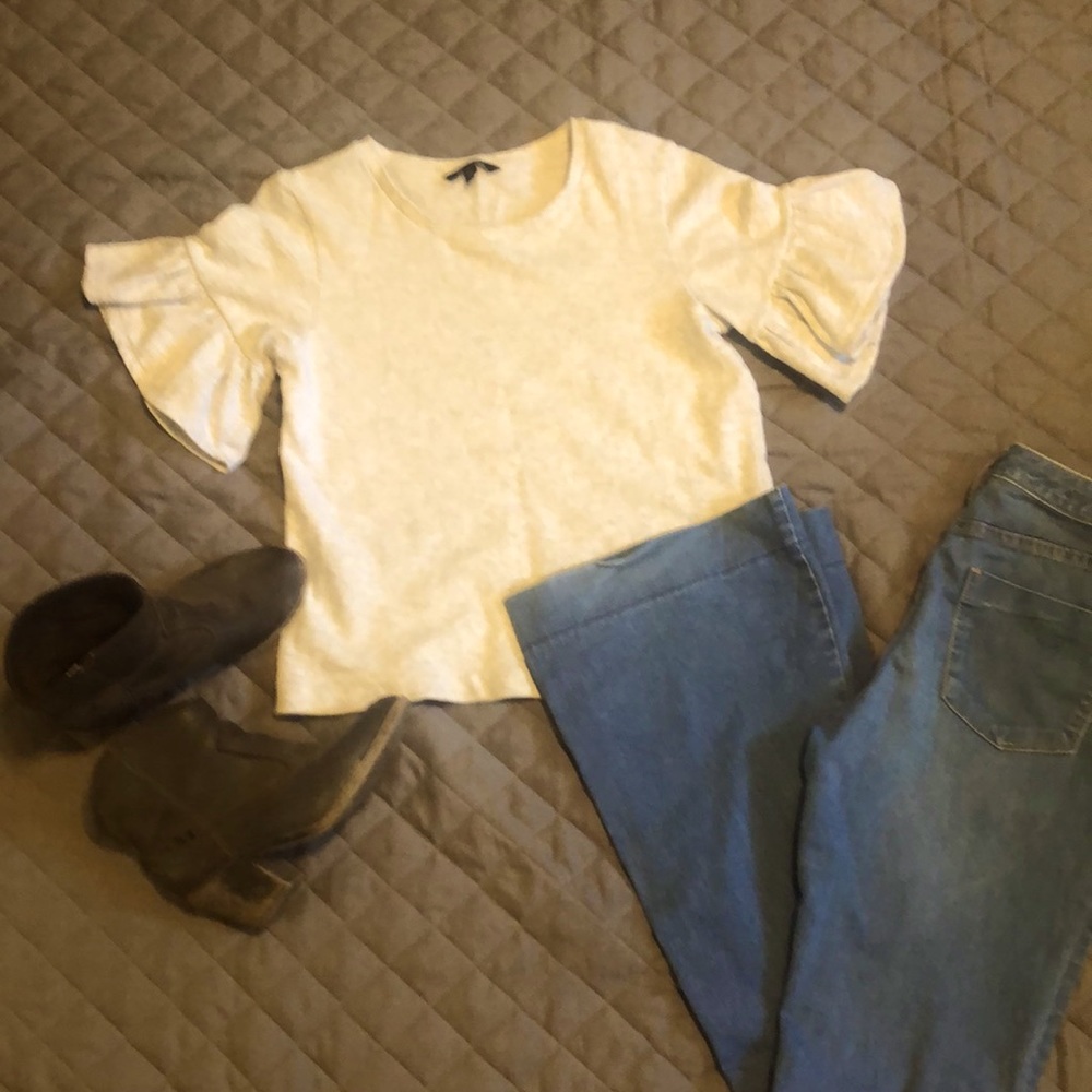 Banana Republic bell sleeve women’s grey size XS.